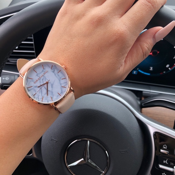 Watch - Picture 2 of 4